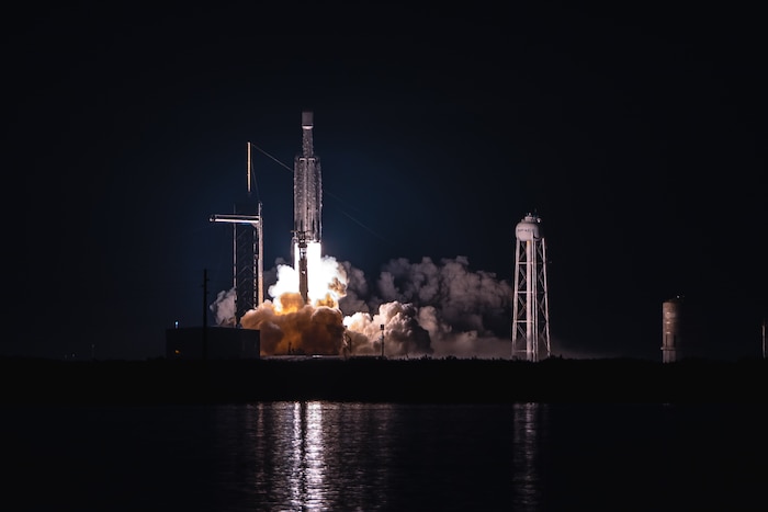A falcon heavy rocket launches from Launch Complex 39A.