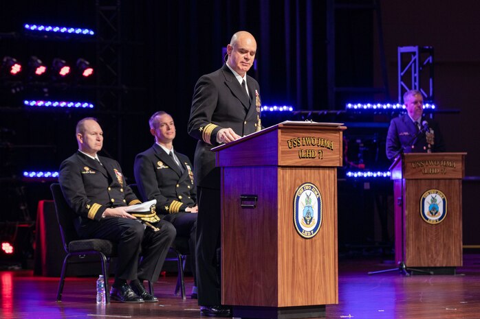 Change of Command ceremony for the USS Iwo Jima. U.S. Navy Captain Stephen M. Froehlich relieves U.S. Navy Captain Judd E. Krier as USS Iwo Jima Commanding Officer.