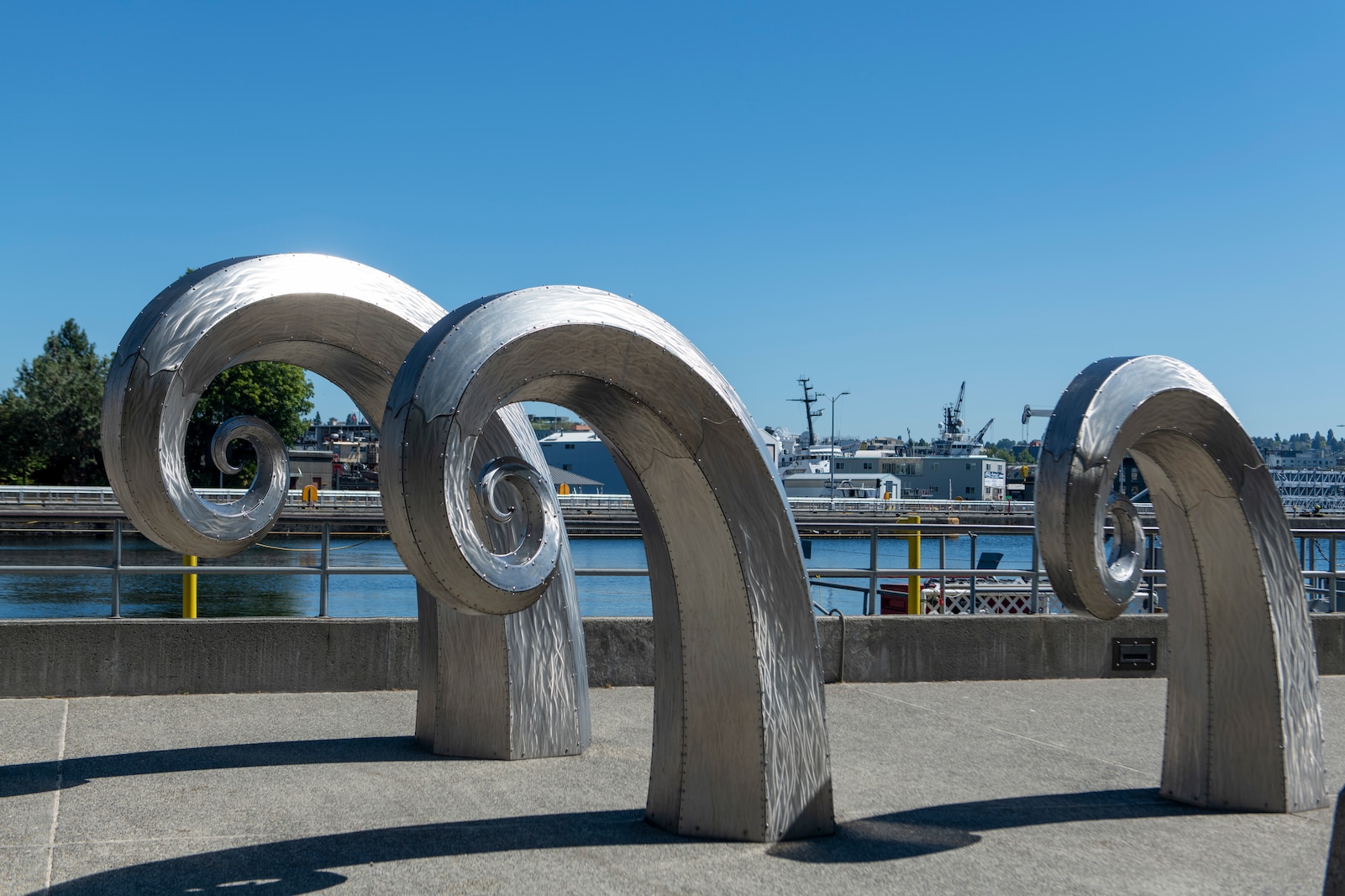 Sculpture at Lake Washington Ship Canal