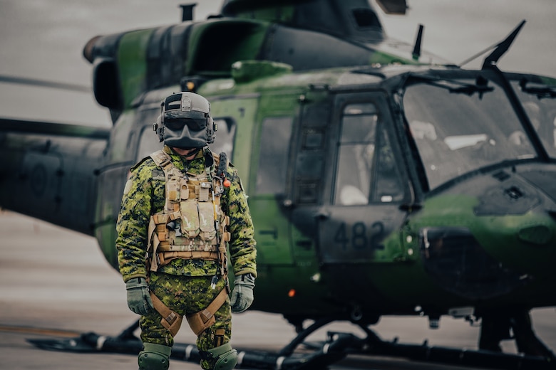 RCAF Conducts Flight Engineer Instructor Course on Marine Corps Air Station New River