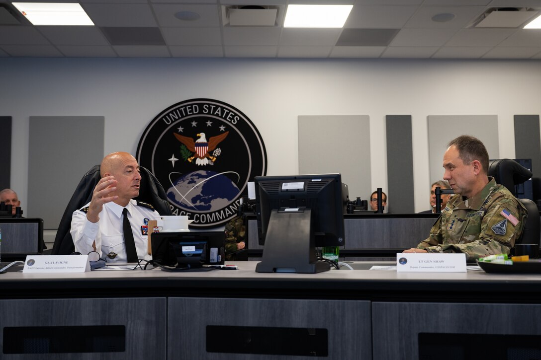 USSPACECOM hosts NATO Supreme Allied Commander for Transformation