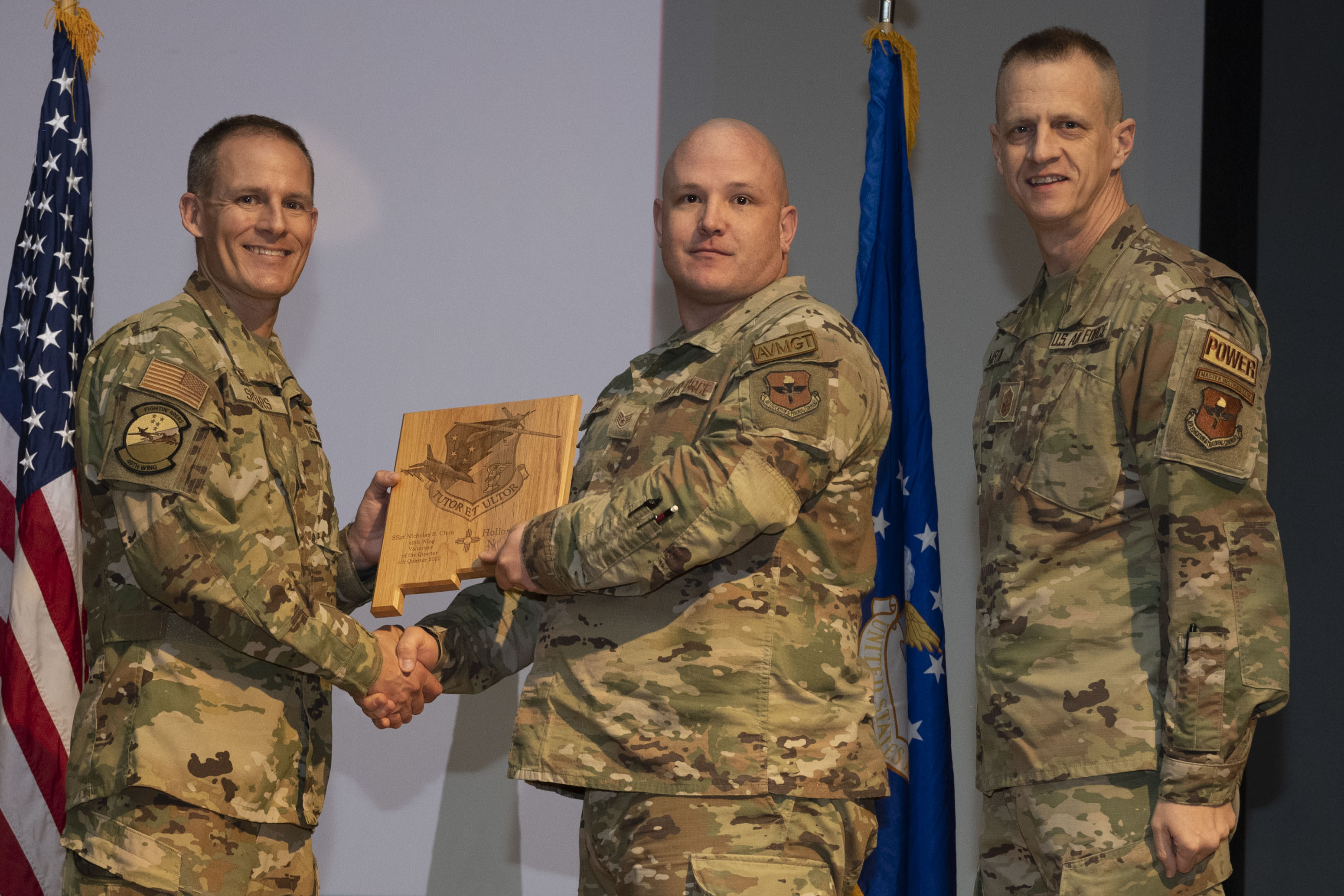 Holloman celebrates 4th quarterly award winners > Holloman Air Force