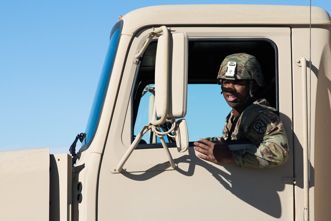 425th TC transports HUMVEES/equipment across state lines