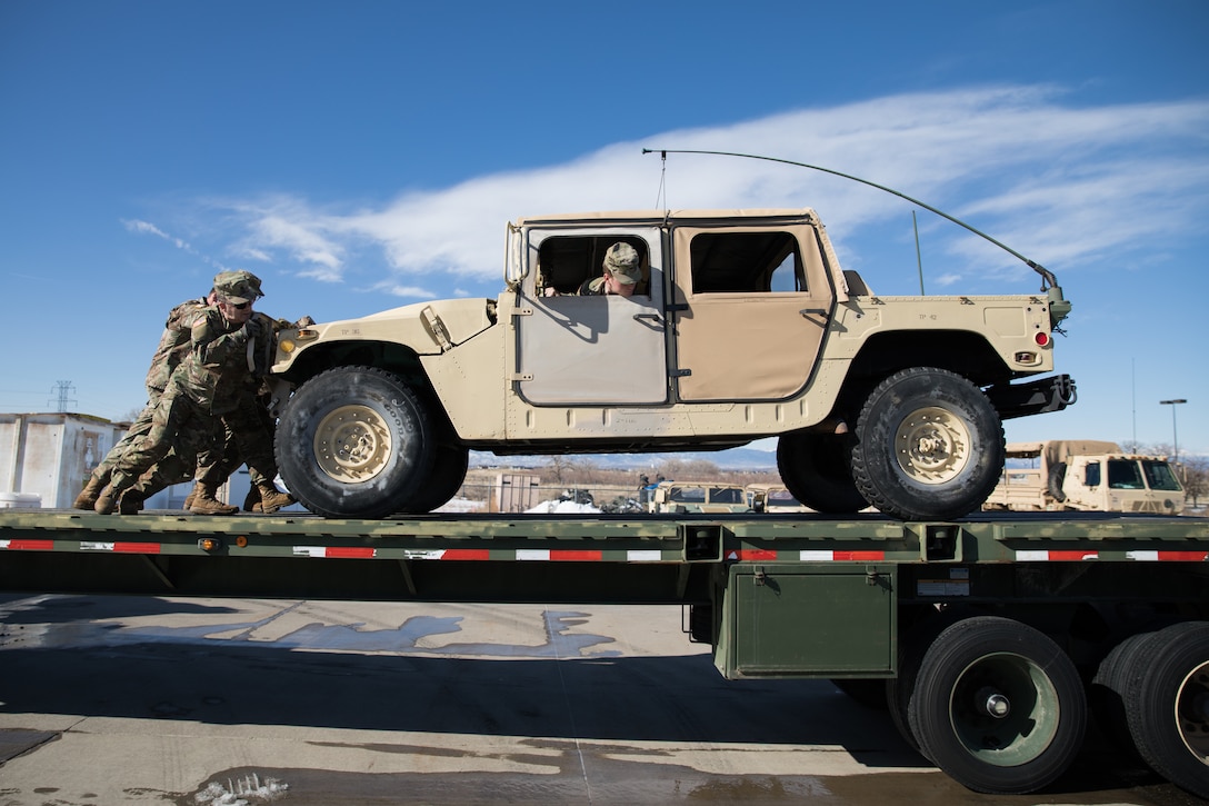 425th TC transports HUMVEES/equipment across state lines