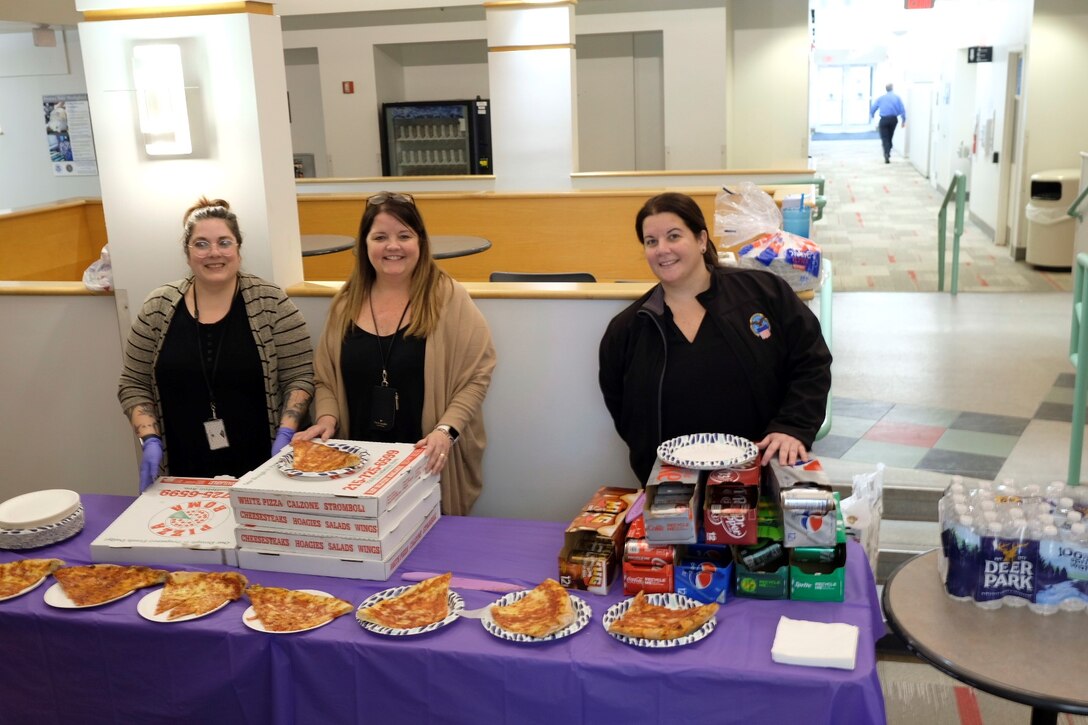 Defense Logistics Agency Troop Support Subsistence branch’s Culture Improvement Team hosted a Subsistence Pizza Fundraiser during lunch on February 7, 2023. This event was the first since the COVID-19 pandemic and is geared towards raising funds to host future events to raise morale for the supply chains at DLA Troop Support.