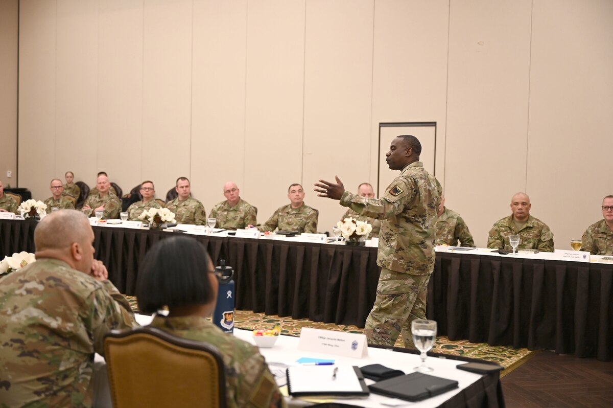 U.S. Air Force Chief Master Sgt. Maurice Williams, command chief, Air National Guard (ANG), discusses critical and strategic thinking, during the Air National Guard Command Chief Master Sergeant Training Course (ANGCCMSTC), at Joint Base San Antonio-Lackland, Texas, Feb. 6, 2023. The ANGCCMSTC 40-hour course is designed to prepare newly assigned command chiefs for advanced roles and responsibilities at their assigned units. (U.S. Air National Guard photo by Master. Sgt. David Eichaker)