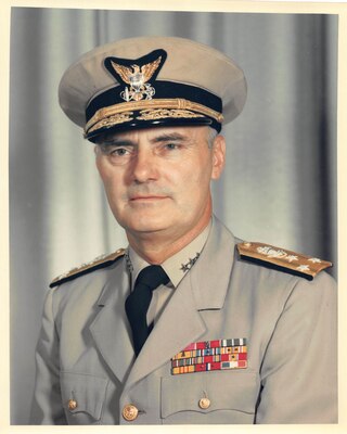 Formal portrait of VADM Thomas Sargent, USCG