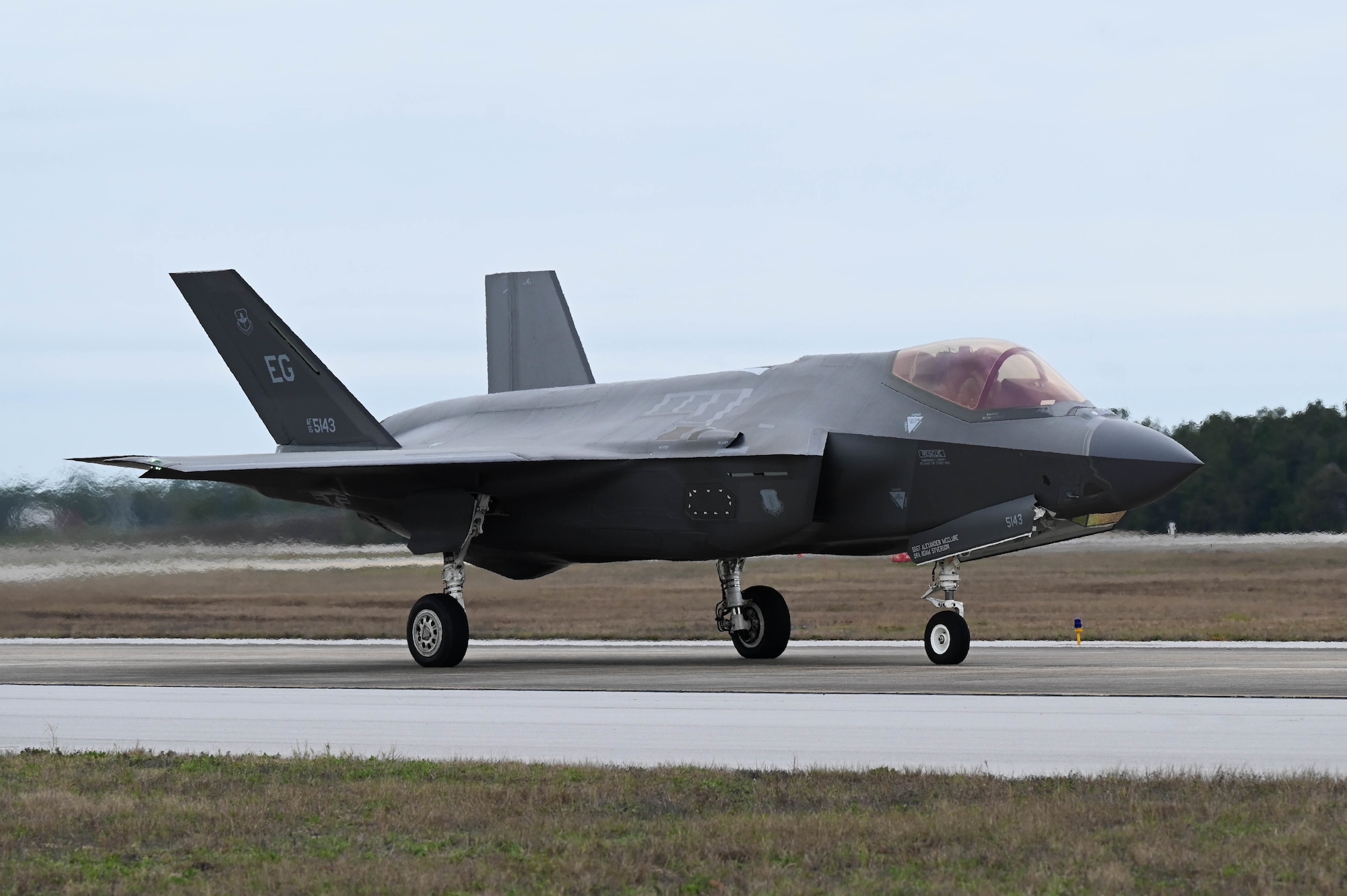 F-35A Lightning IIs with the 58th Fighter Squadron, 33rd Fighter Wing, leave for off-station training.