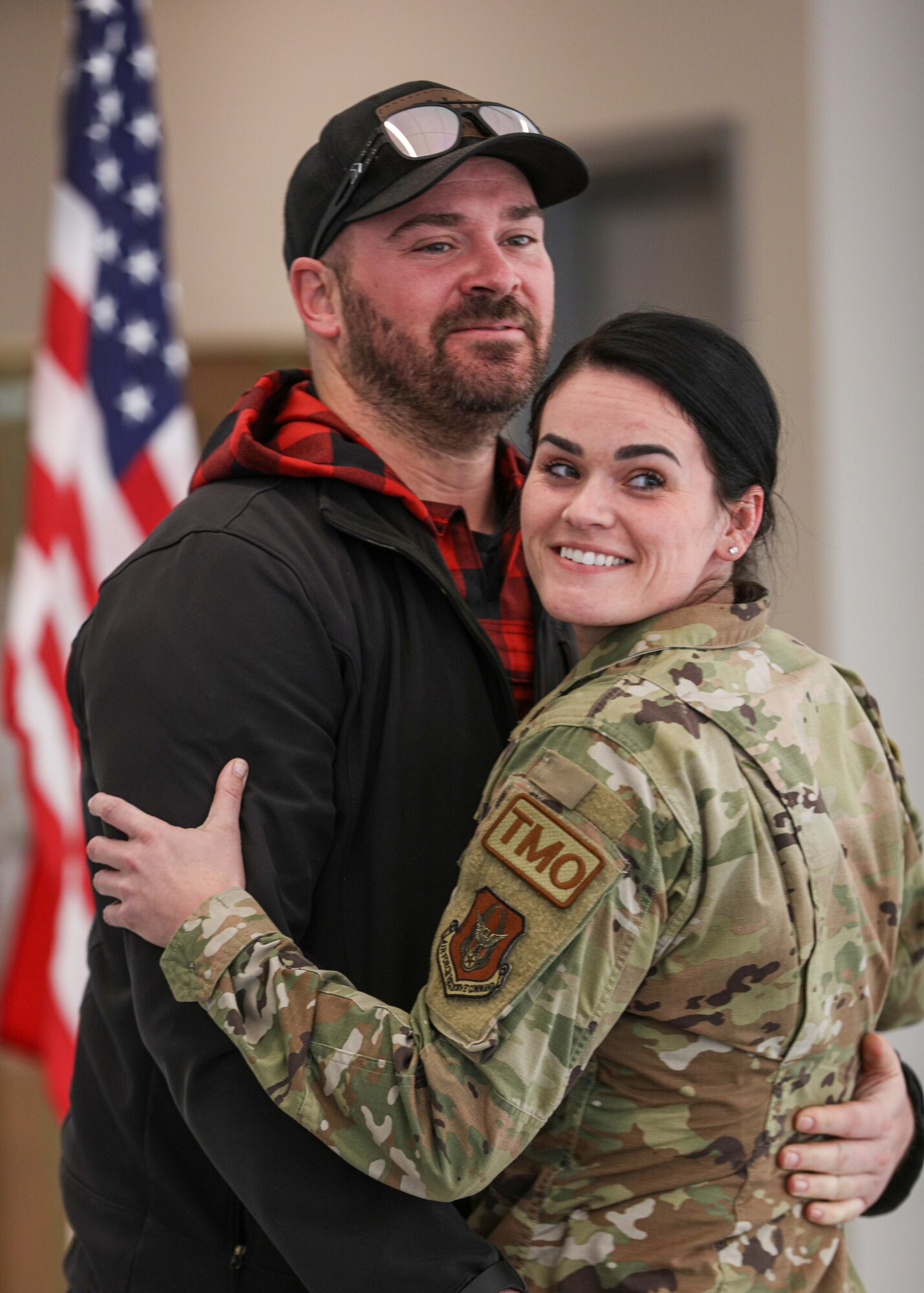 445th AW LRS Airman returns home