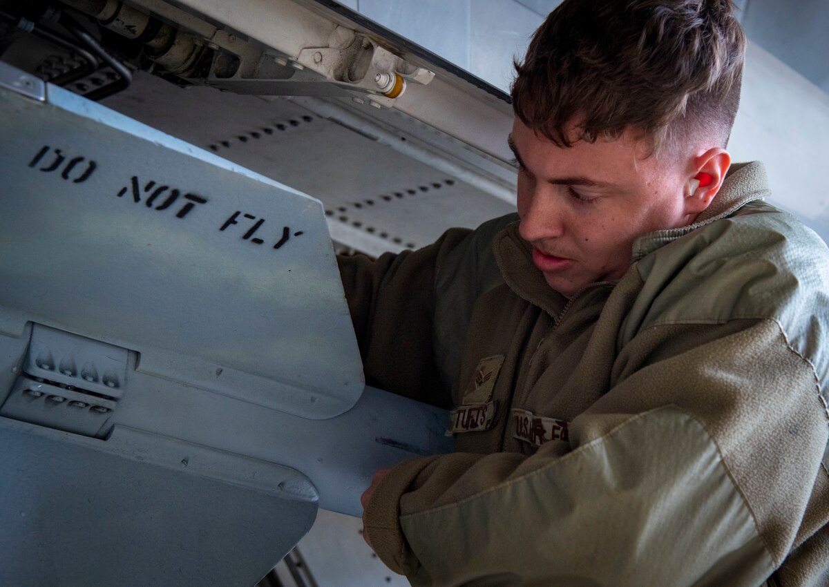 F-22 annual weapons load