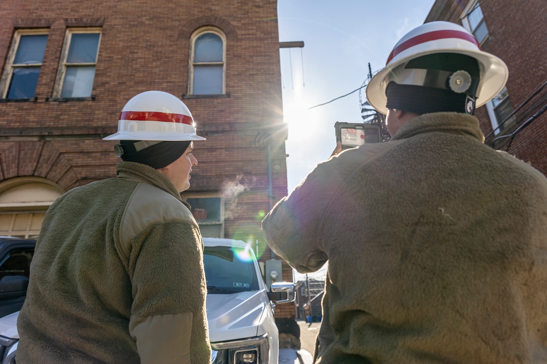 Pittsburgh District hosts training to provide emergency power during natural disasters