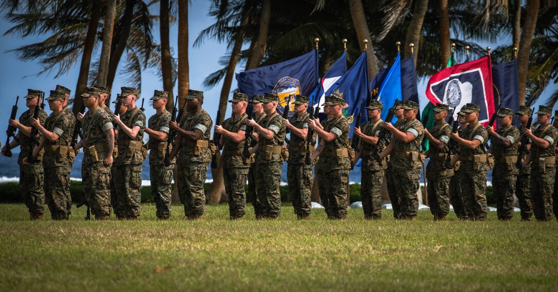 １月２６日、グアムの海兵隊基地再建の式典が行われました。
グアムとの長い歴史に敬意を表しつつ、海兵隊のプレゼンスがインド・太平洋地域でこれからも続くためのものでもあります。