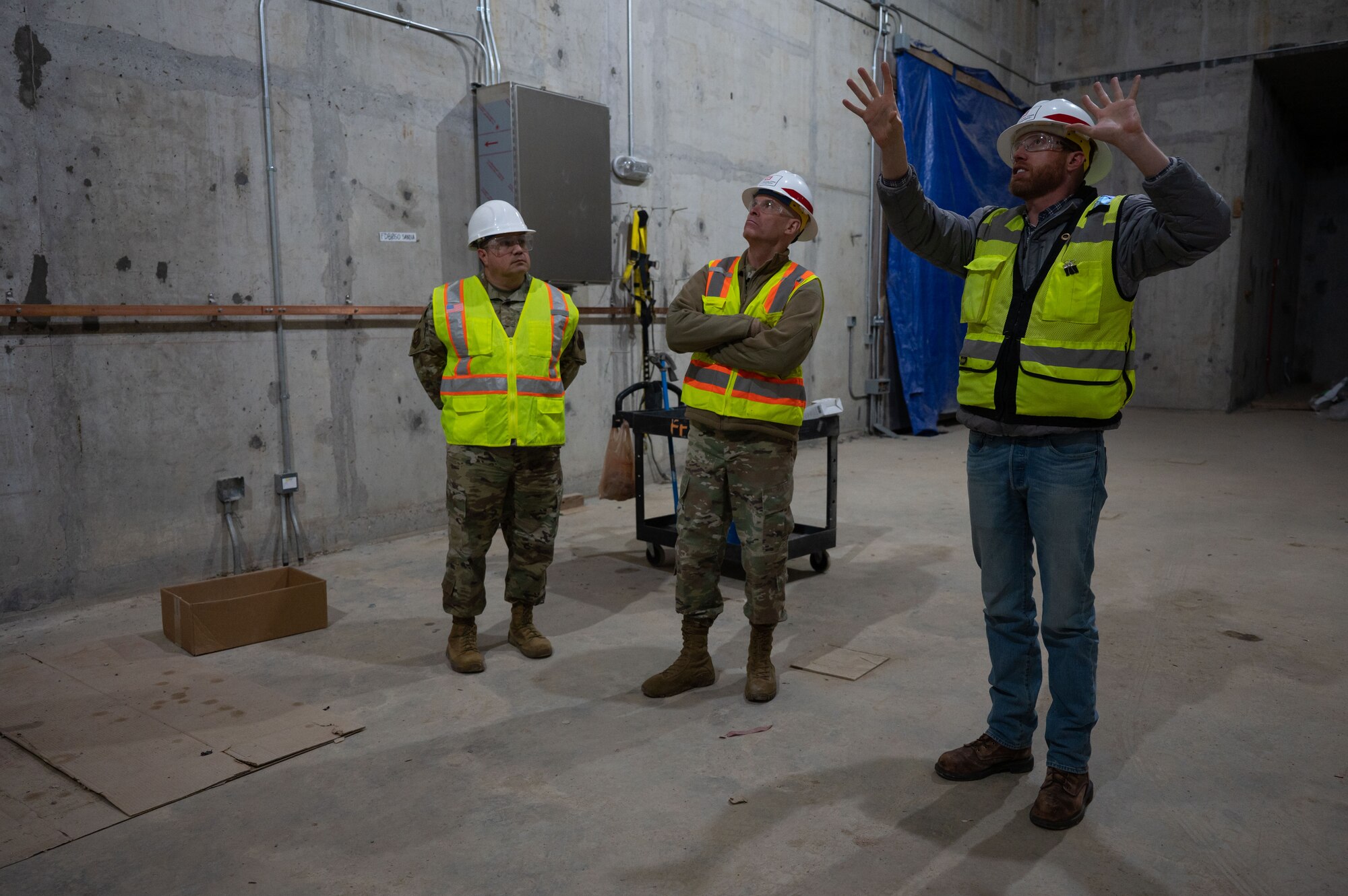 Maj. Gen. Lutton tours the weapons generation facility.