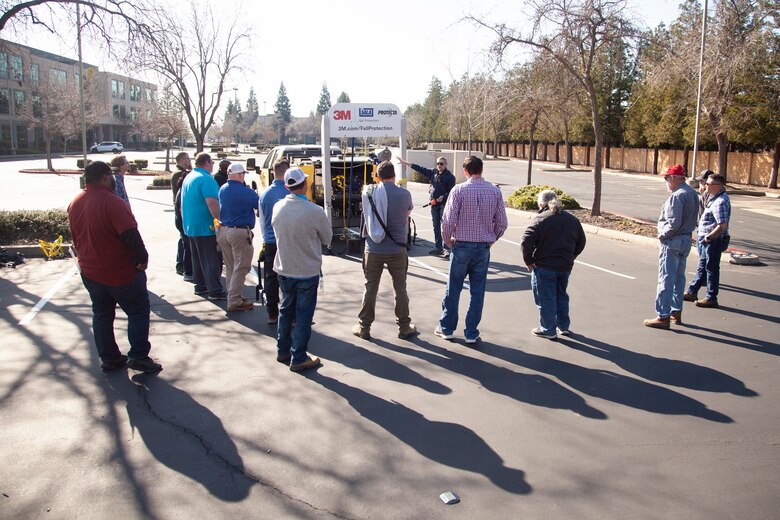 Marc Ipsen, a 3M Company fall protection specialist, uses a “drop truck” to demonstrate the devastating impact of falling from short distances during a U.S. Army Corps of Engineers Fall Protection Competent Person 24-Hour Course.