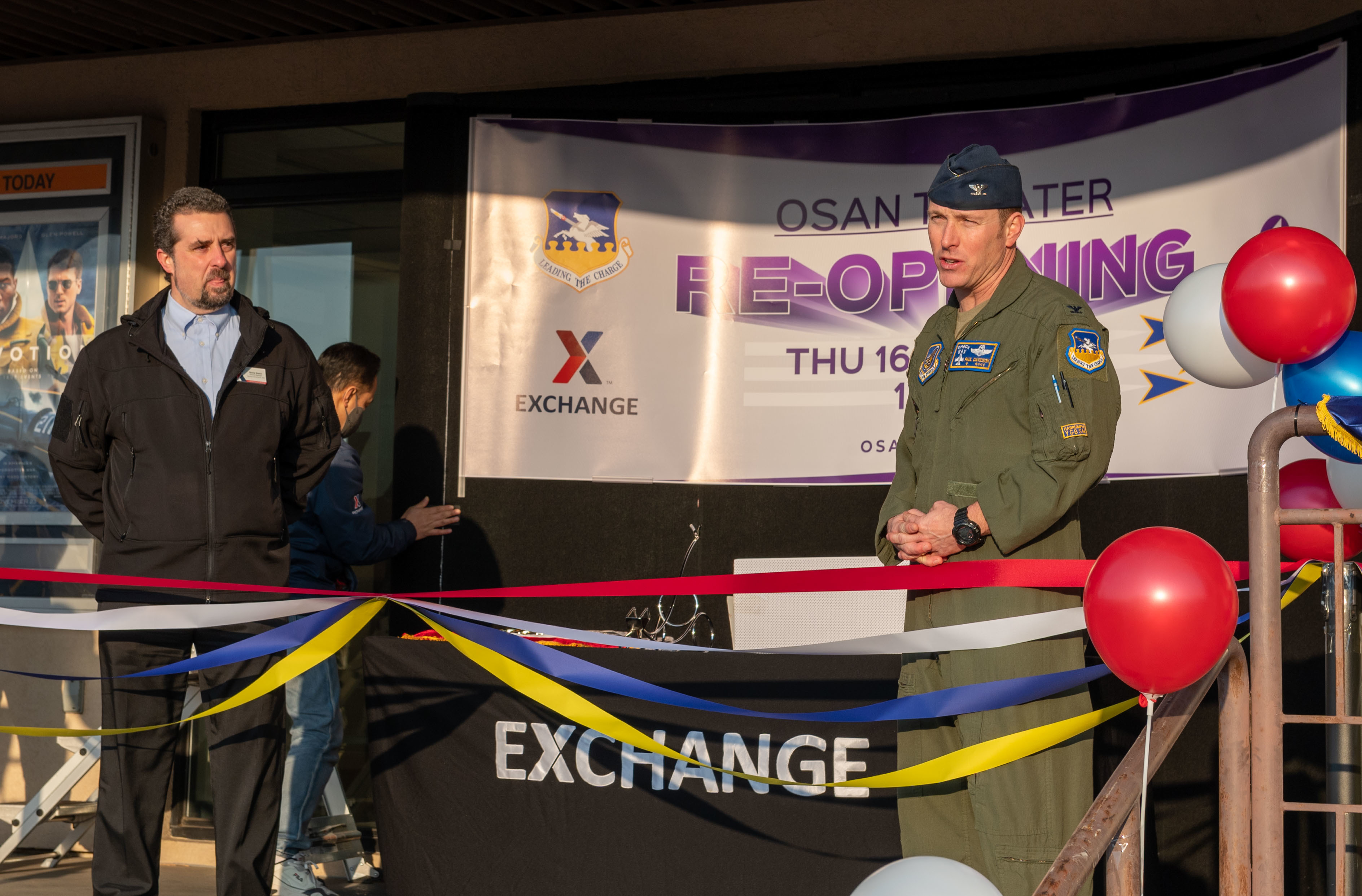 Base Theater Reopens on Osan > Osan Air Base > Article Display