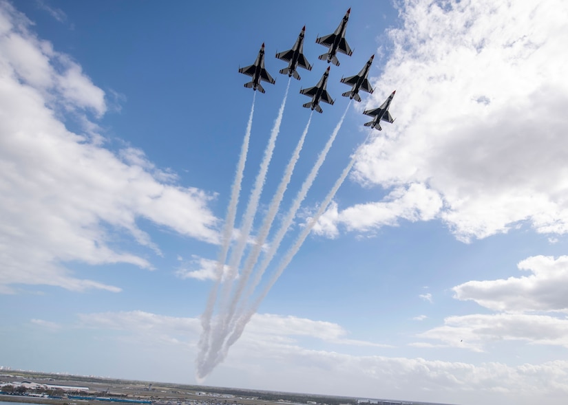 Delta formation over Daytona