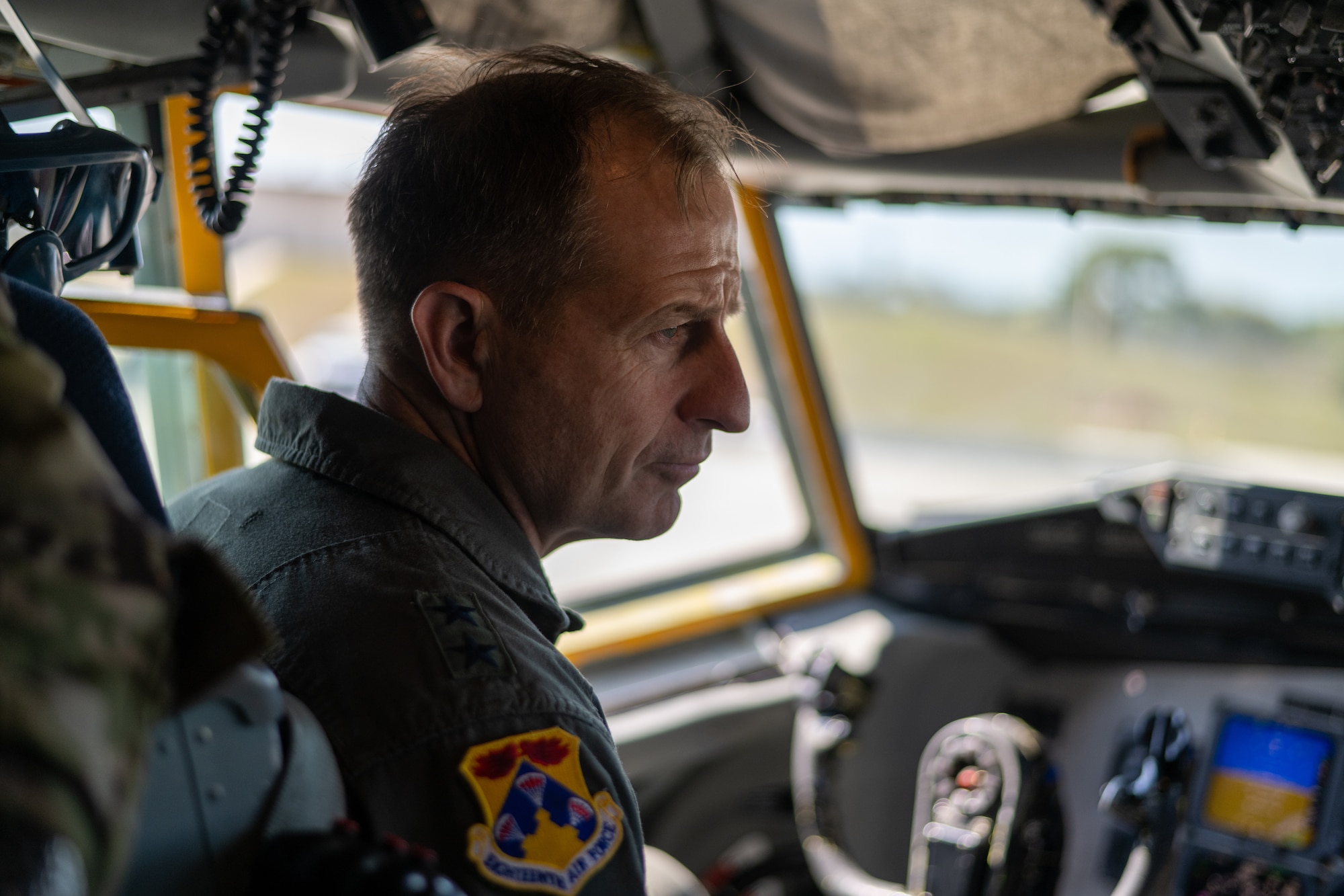 The visit included a discussion on the Real Time in the Cockpit auto navigation system that provided crucial insights to the 18th AF command team on the day to day flight operations for 6th Air Refueling Wing pilots. (U.S. Air Force photo by Airman 1st Class Zachary Foster)