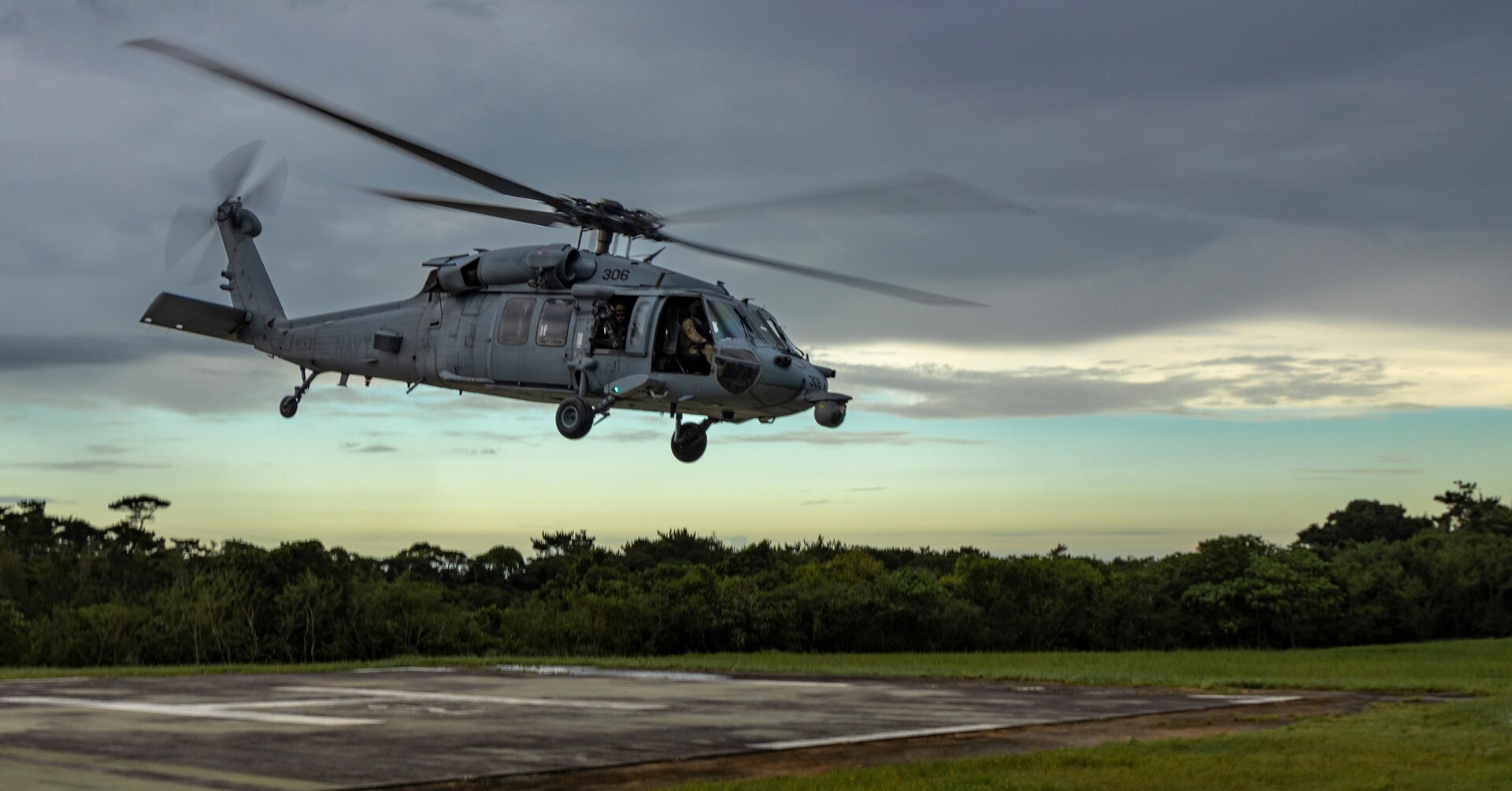 Home for the Holidays: All HSC-85 “Firehawks” Home for Only the Second Time in Nine Years