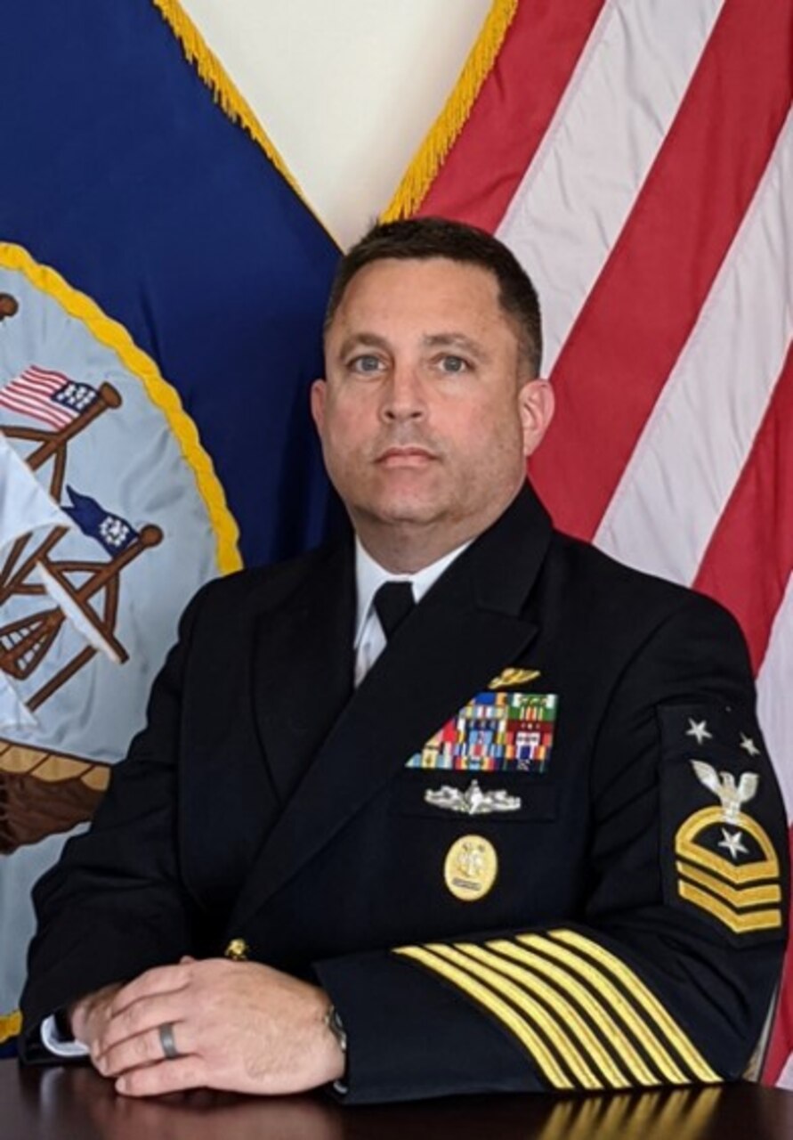 Cmc Commander Navy Region Mid Atlantic Bio Detail