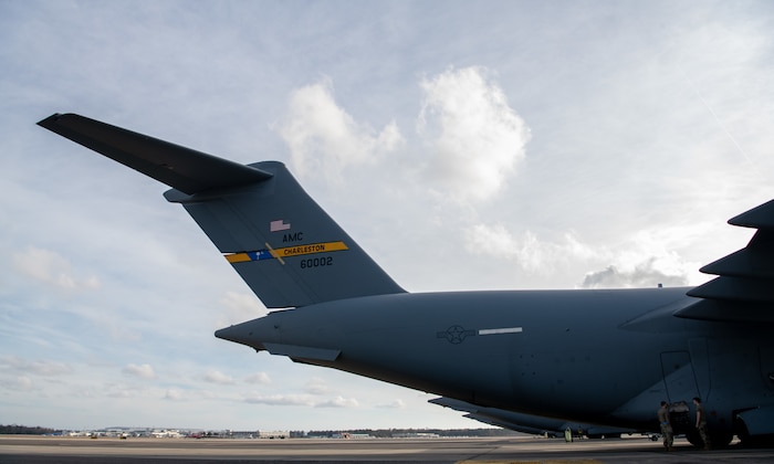 Airmen prepare a C-17 Globemaster III for refueling.