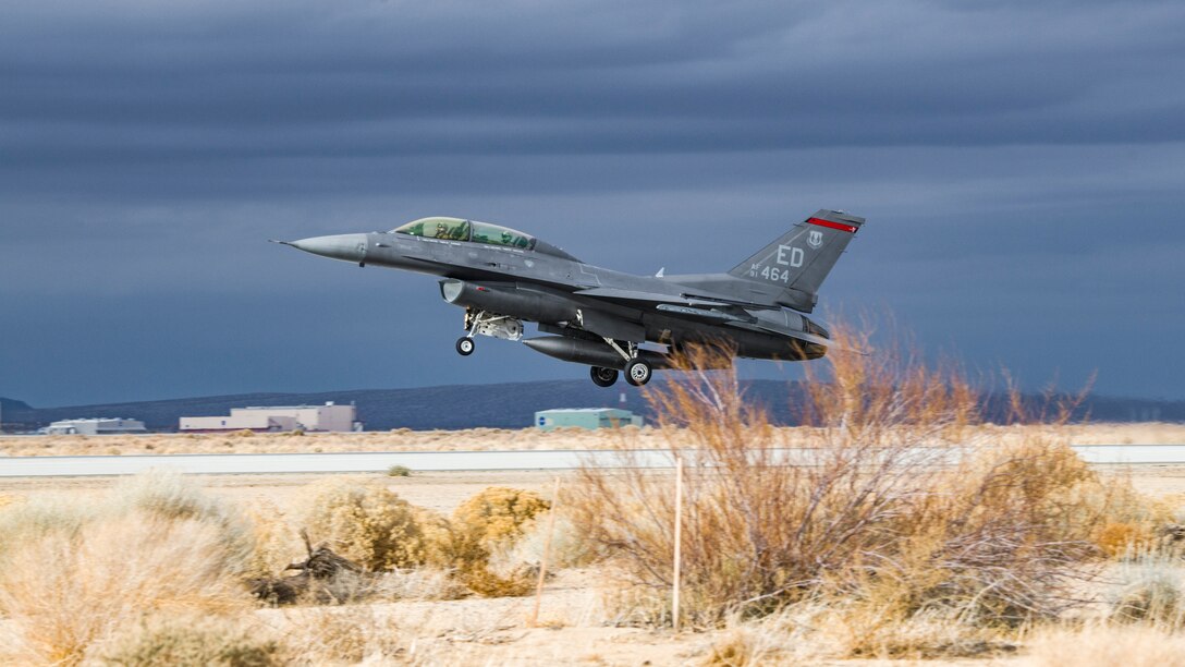 An F-16 Fighting Falcon assigned to the 416th Flight Test Squadron, 412th Test Wing, takes off from Edwards Air Force Base, California, Jan, 4, 2023. Flight operations resumed this week at Edwards AFB following the holidays. (Air Force photo by Giancarlo Casem)