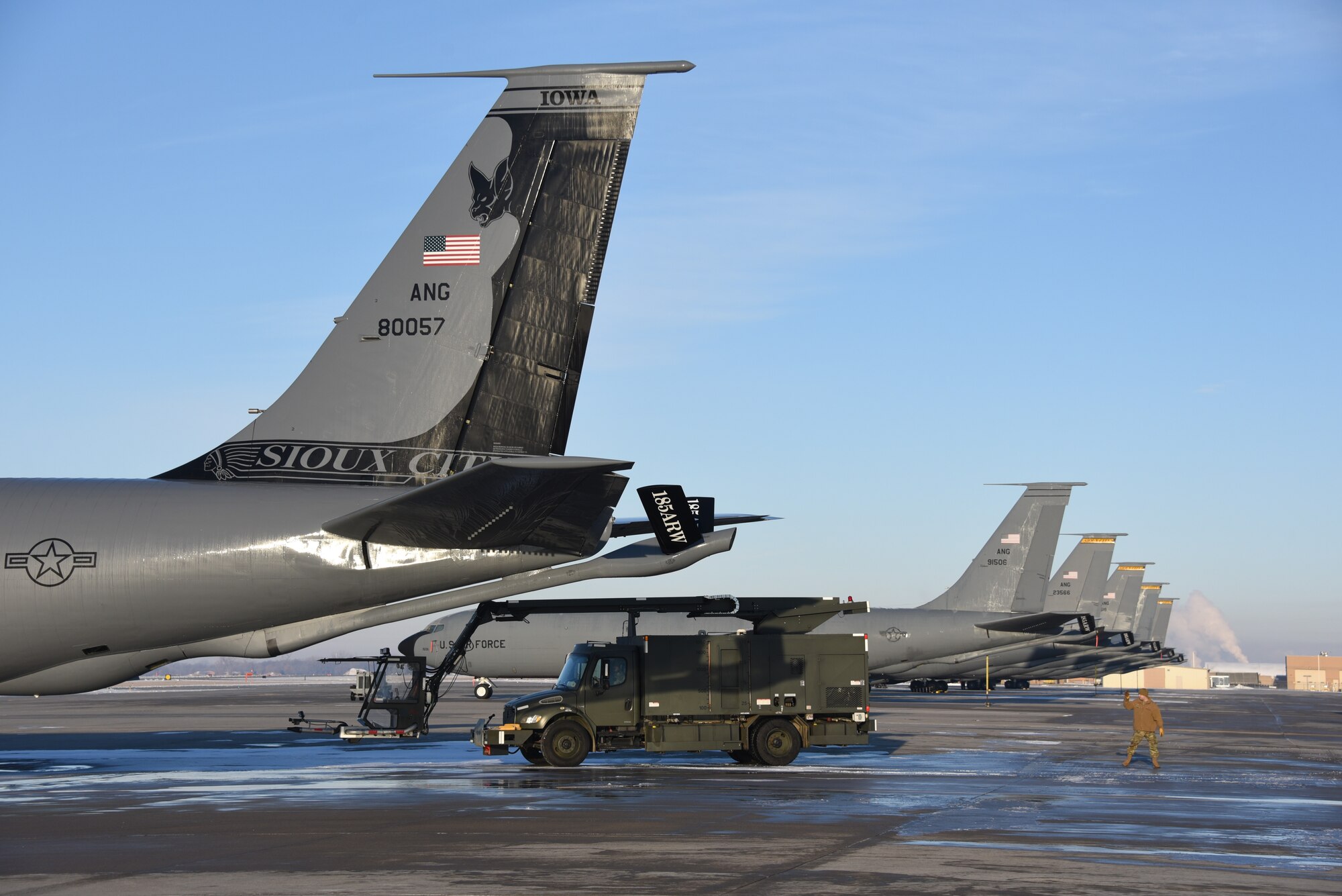KC-135 deice