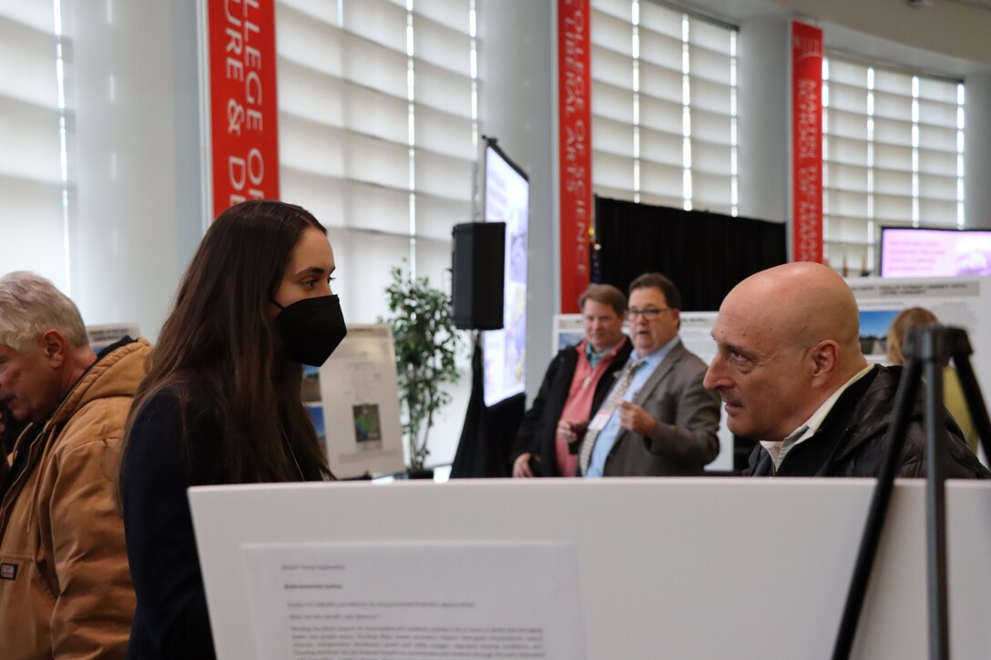 Members of the public learn more about the NY&NJ HATS Study.