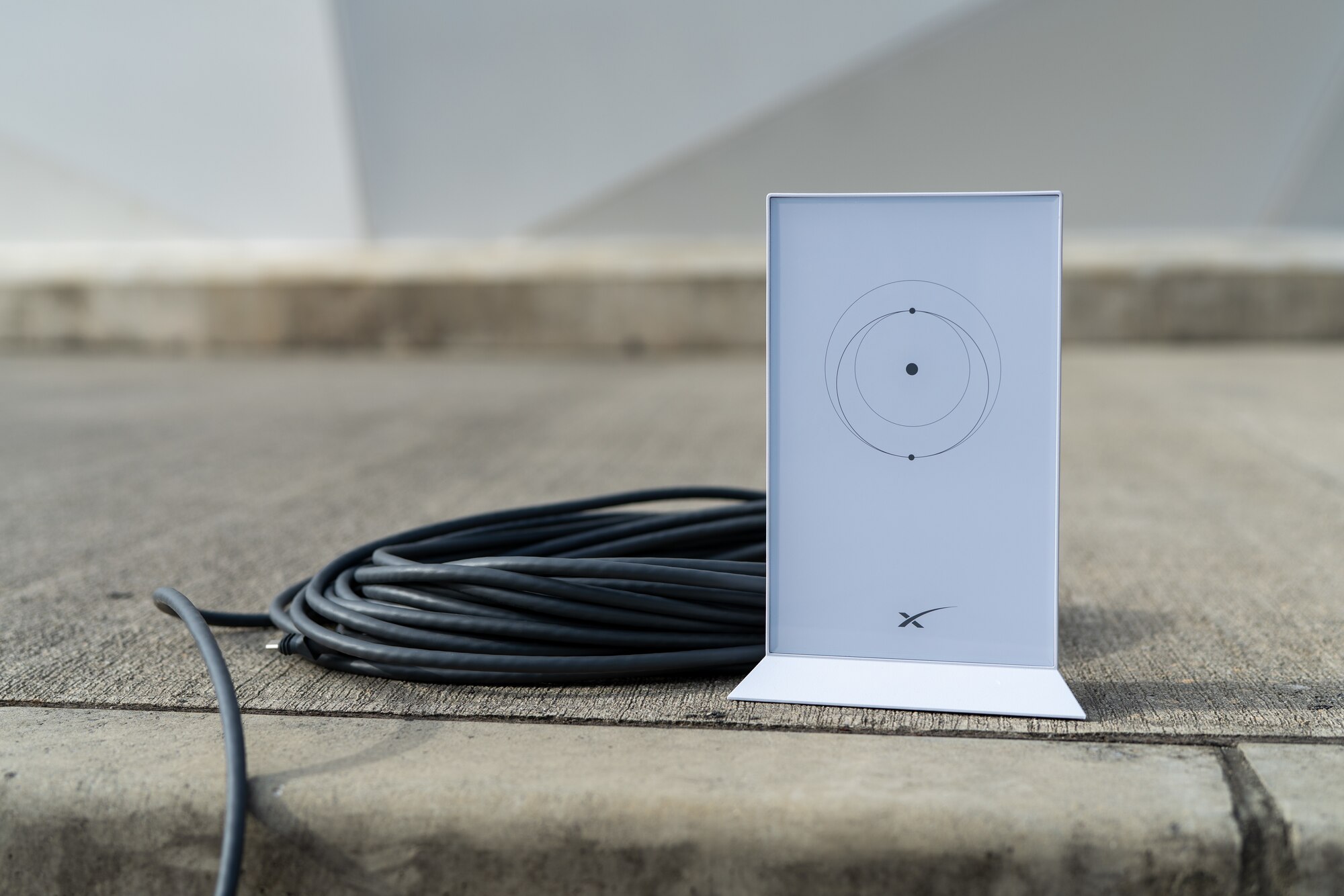 An internet modem is connected.