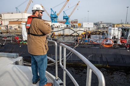 Norfolk Naval Shipyard (NNSY) welcomed the submarine USS John Warner (SSN 785) for the shipyard’s first Chief of Naval Operations (CNO) Virginia-class Extended Dry-docking Selected Restricted Availability (EDSRA), Jan. 11