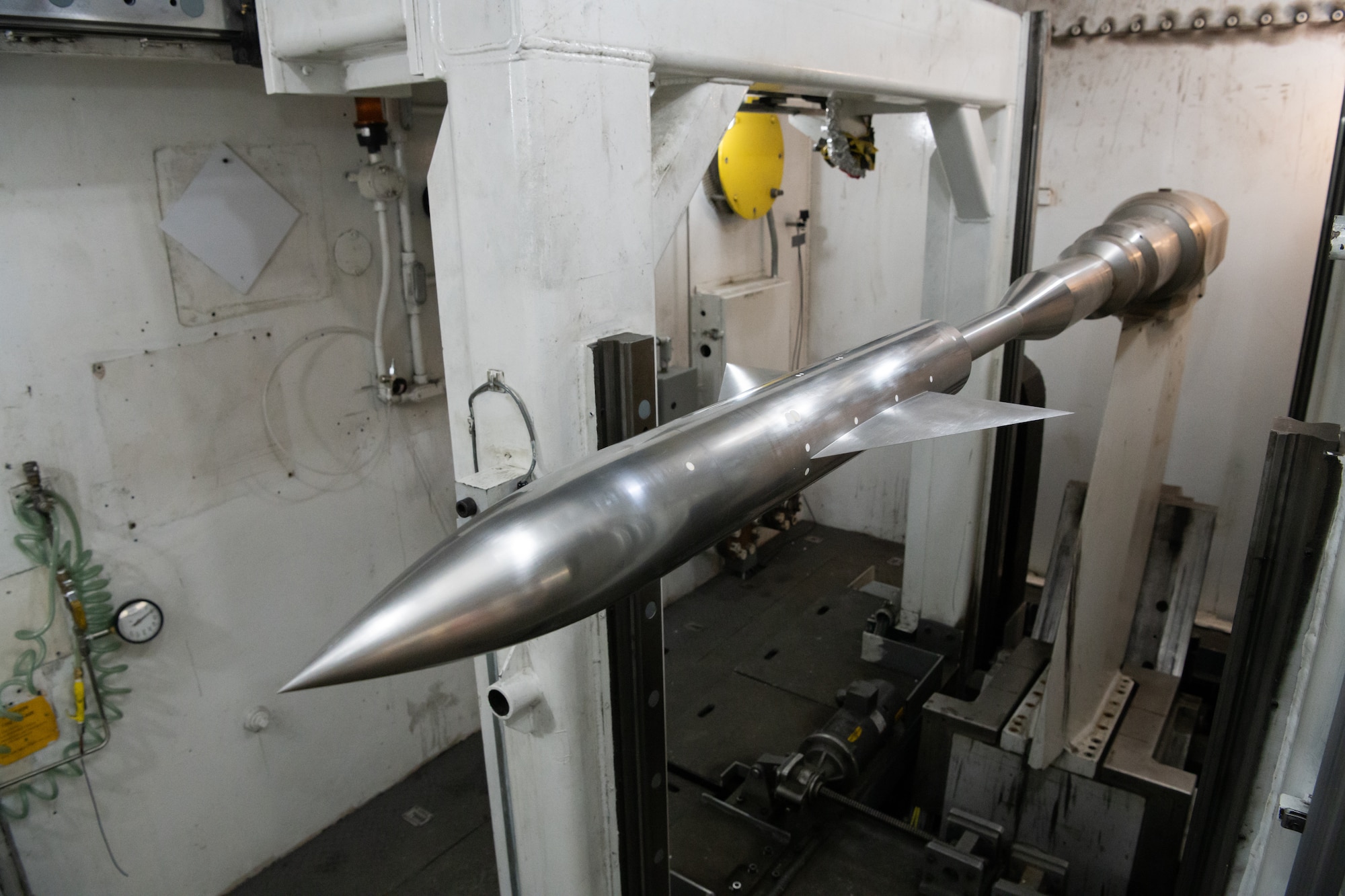 Standard model in tank below wind tunnel