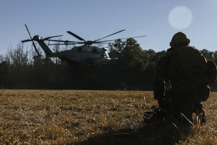 VMM-162 Conducts HST Training with 26 MEU