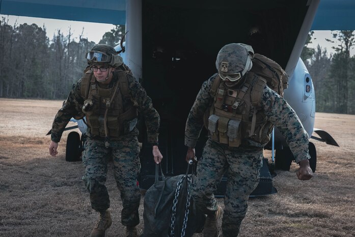 VMM-162 Conducts HST Training with 26 MEU