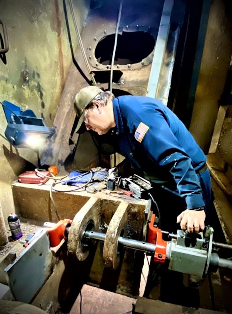 Congratulations to Machinist Tommy Reed on his selection as the November Memphis District Employee of the Month! Working in the Operations Division, Tommy proves himself day after day with his steadfast, tenacious, and rock-solid approach to the Dredge Hurley’s Z-Drive propulsion units that keep it mission-capable. His doing so has been nothing short of miraculous. He has worked through supply chain and material issues, while also salvaging used parts from other damaged and obsolete units in order to complete the repairs of three complete units – all during the historic low water season on the Mississippi River.