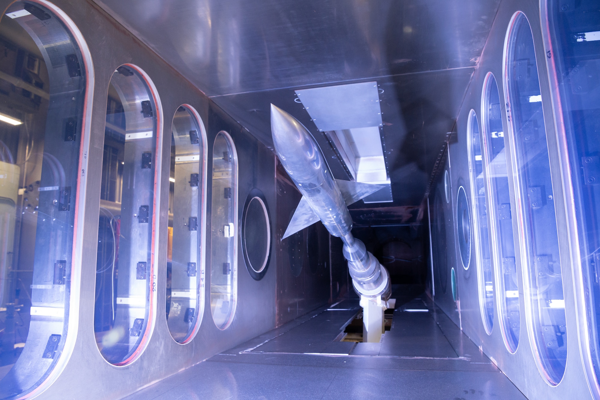 Standard test model in a mid-sized wind tunnel