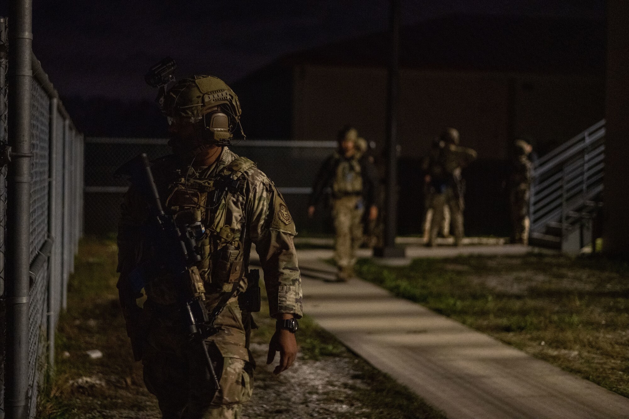 EST Airmen are highly trained and equipped to mitigate special threats which can involve barricaded suspects, hostages and active shooters. (U.S. Air Force photo by Airman 1st Class Zachary Foster)