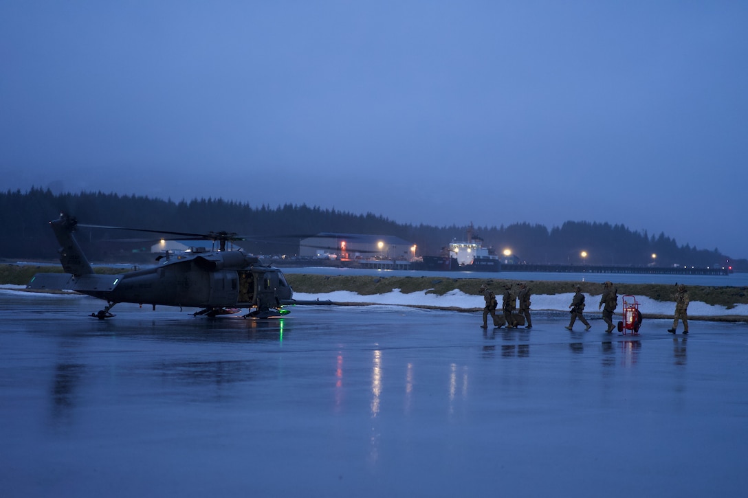 Alaska Air National Guard trains with Coast Guard at Air Station Kodiak