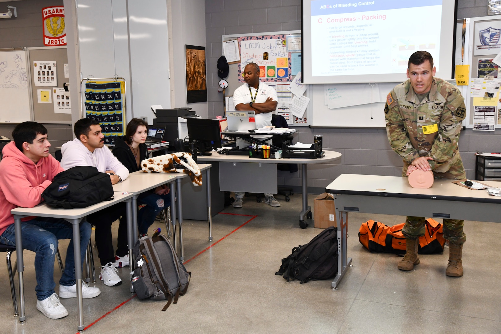 Soldiers instruct JROTC cadets how to ‘Stop The Bleed’