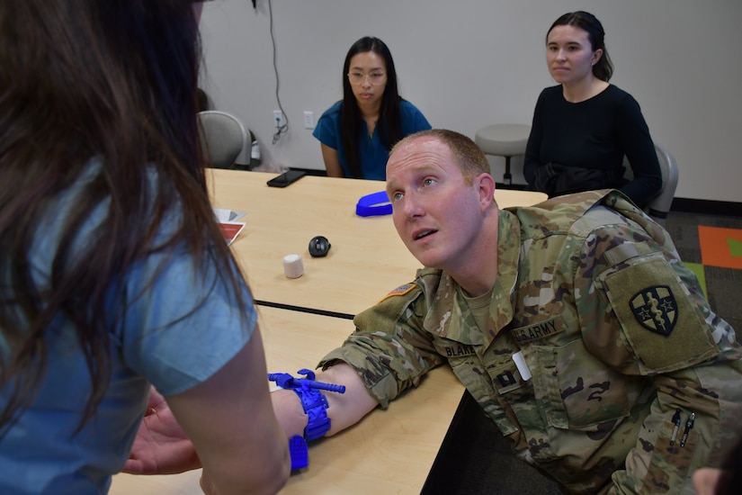 Army Reserve Soldiers help 'Stop the Bleed'