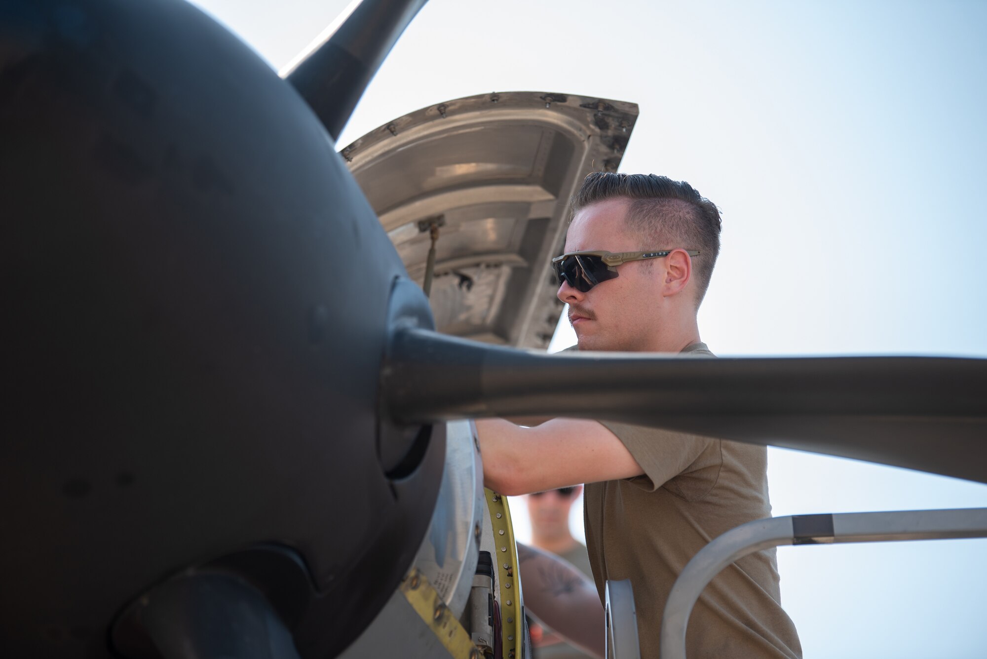 Senior Airman Kody Pippen, a engine shop technician with the Kentucky Air National Guard’s 123rd Maintenance Squadron, works on the engine of a C-130J Super Hercules at the Gulfport Combat Readiness Training Center in Gulfport, Miss., Aug. 15, 2022, as part of Maintenance University. More than 300 Air Guardsmen from Kentucky, Texas, West Virginia, Rhode Island and California trained on career-specific proficiencies during the intensive week-long course. (U.S Air National Guard photo by Phil Speck)