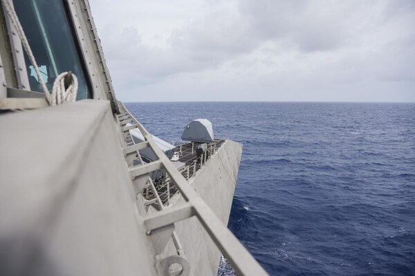 USS Oakland Gold Underway in 7th Fleet