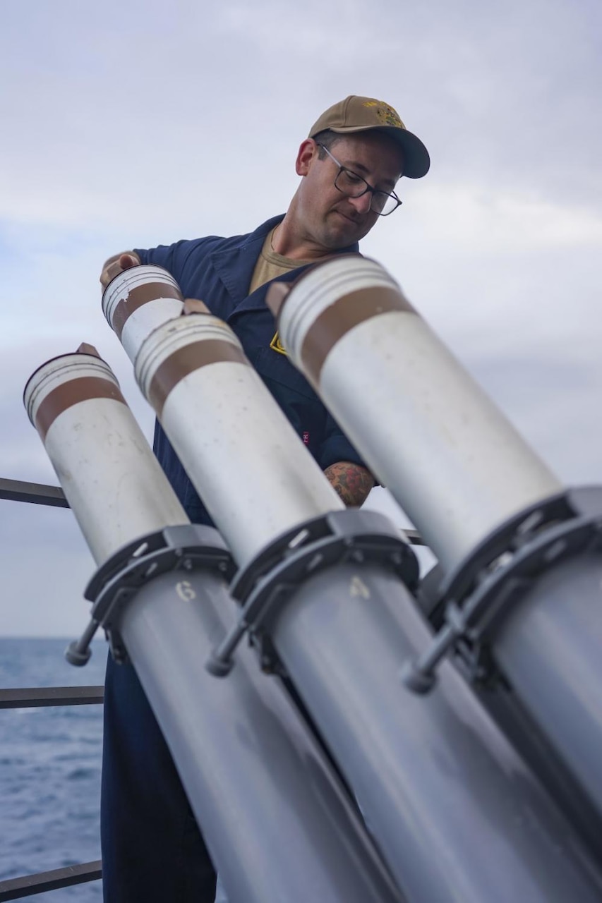 USS Oakland Gold Underway in 7th Fleet