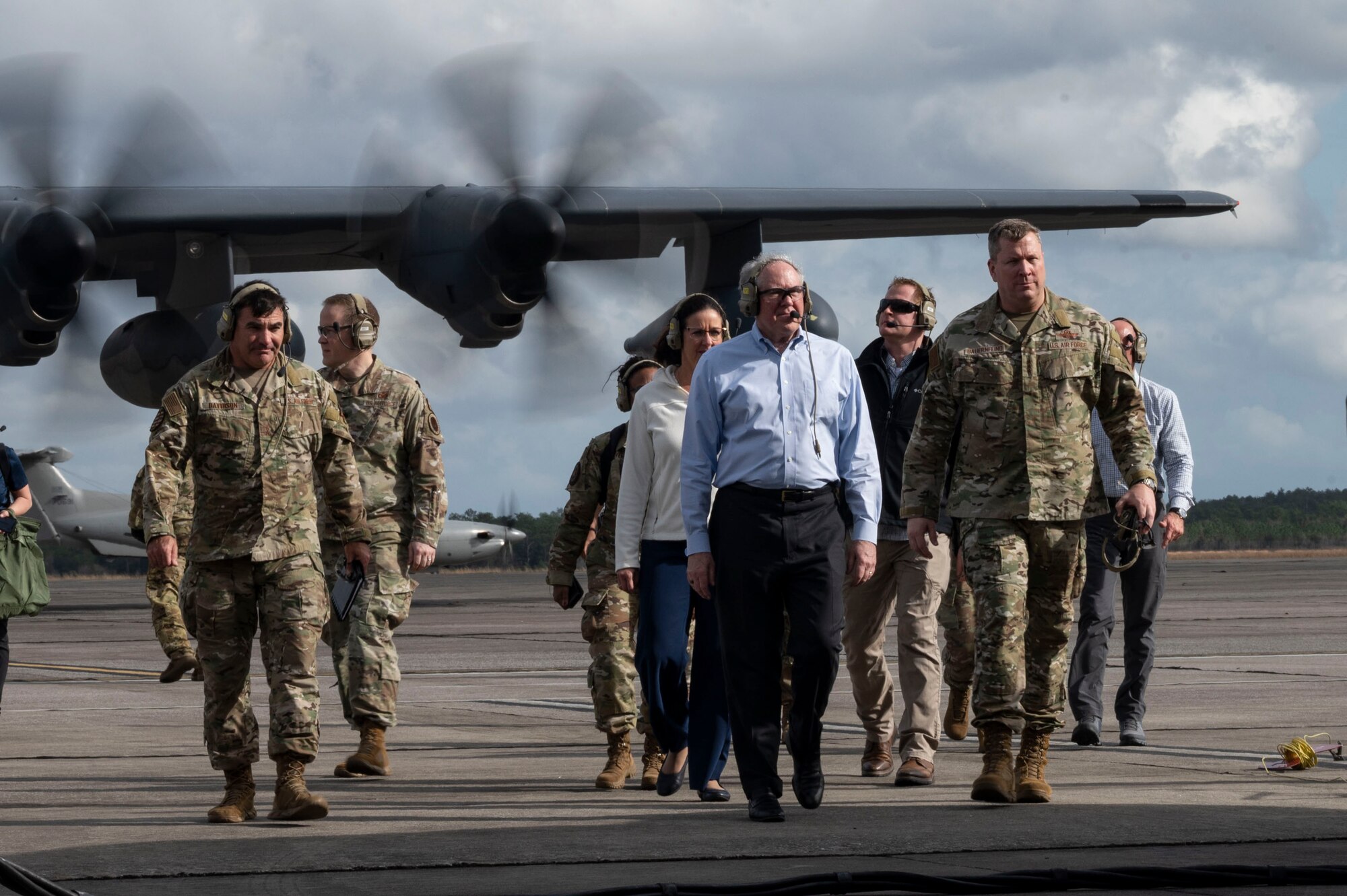 SecAF Visits AFSOC