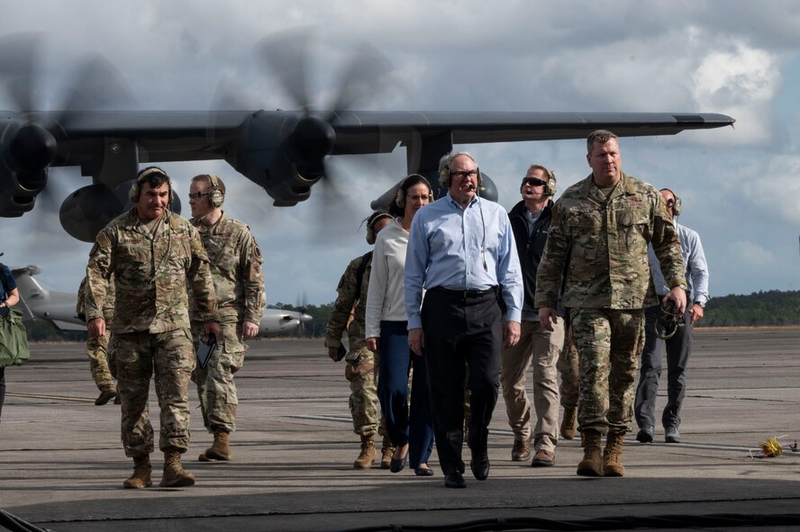 SecAF Visits AFSOC