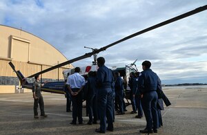 High school students learn about helicopter