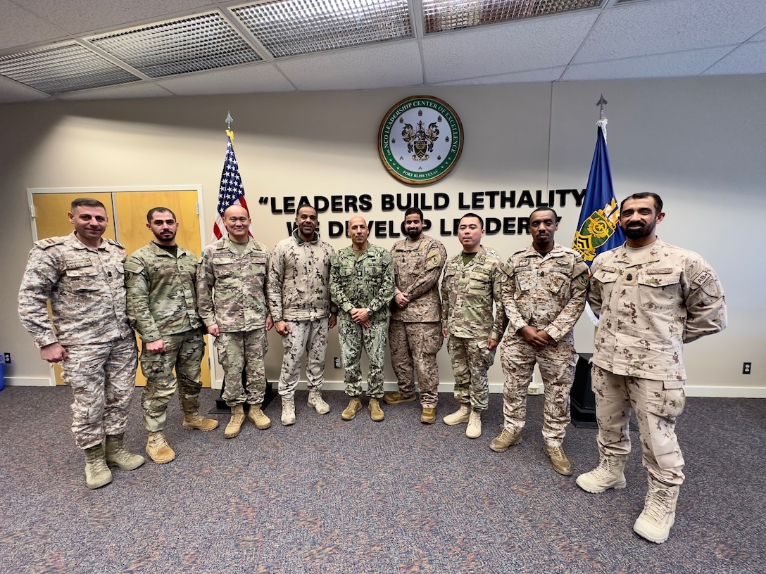 United States Central Command's Command Senior Enlisted Leader, Fleet Master Chief Derrick A. Walters, spent the day at the United States Army NCO Leadership Center of Excellence at Fort Bliss, Texas on 25 January 2023. His visit included a session with eight regional partner NCOs from Jordan, Kazakhstan, the Kingdom of Saudi Arabia, Lebanon, and the United Arab Emirates attending the Sergeants Major course.  Fleet Walters and the international students discussed the importance of NCO leadership development and the strength of our enduring partnership. The students will return to their countries after graduation bringing with them lessons learned from the academy and integrating best practices into their own NCO programs.