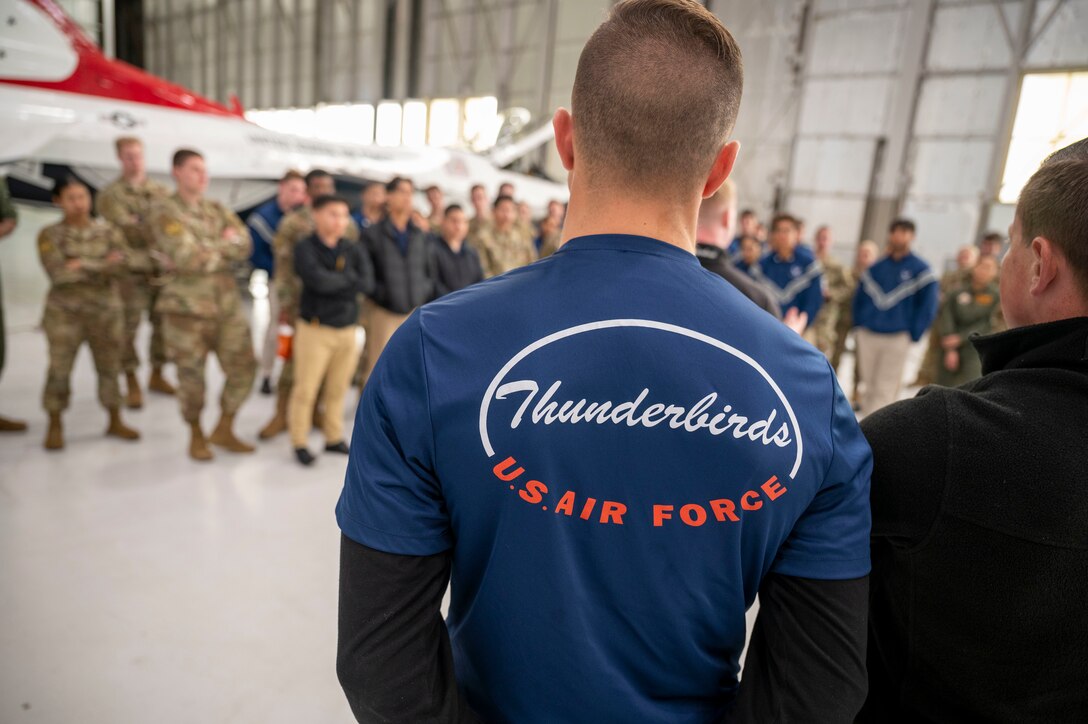 Air Force ROTC Detachment 060 cadets from the University of Southern California visits the USAF Thunderbirds team at Edwards Air Force Base, California, Jan. 27. The cadets spent the day learning about the various career fields available to them upon graduation and entering into service.
