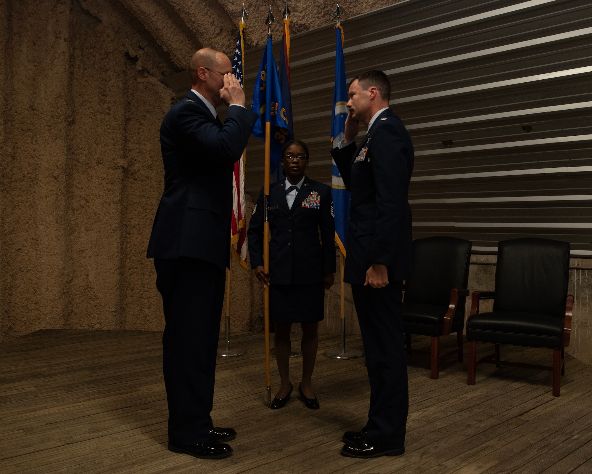 A Lt. Col. salutes a Col.