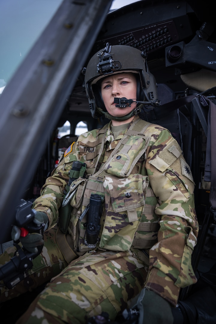 Army Warrant Officers Continue Legacy of Technical Expertise > National ...