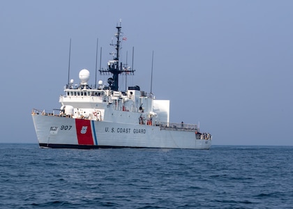 2021 - CGC Escanaba at Sea