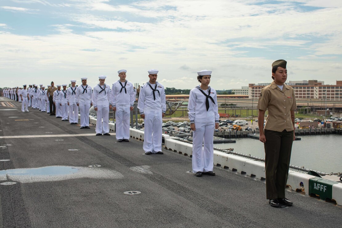 6/26/22: Marine Recruit Salute, 06/26/2022